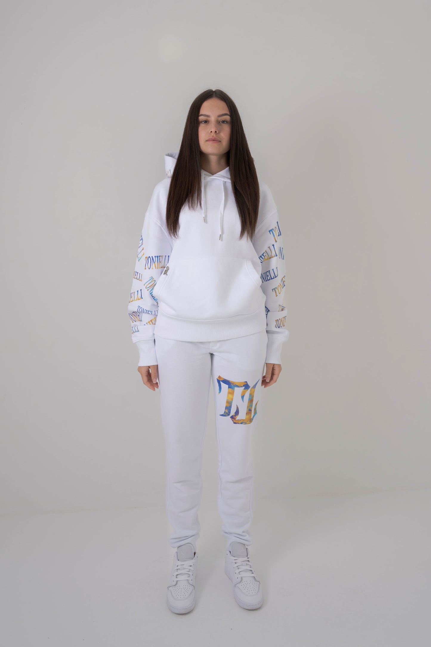 Tonielli White Hoodie Set